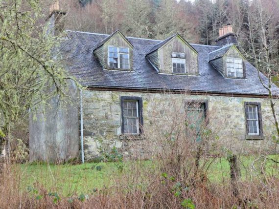 6&nbsp;Bedroom&nbsp;Detached